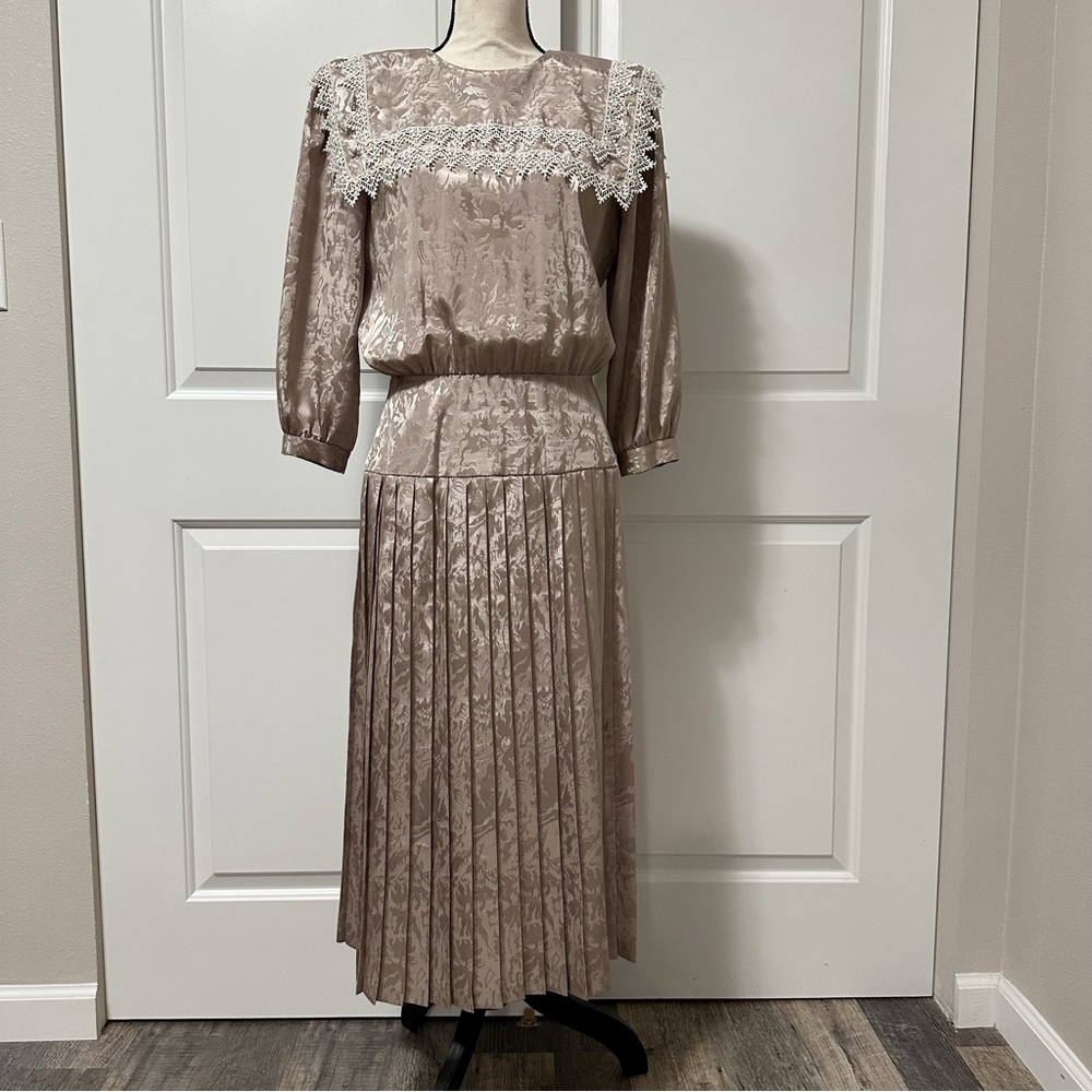 Jonathan Martin Vintage dress light brown pleated 3/4 sleeves regency inspired